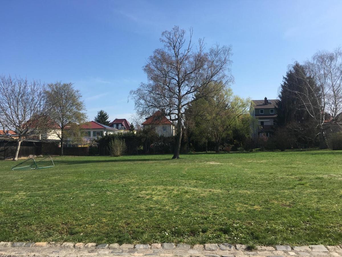 Die Senfbude - Klein Aber Fein - Wunderschoenes Studio-Apartment Mit Terrasse Und Stellplatz Leipzig Exterior photo